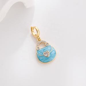 سلسلة السفر مشابك بتصميم ذاتي لأساور وقلائد ومجوهرات مطلية بالذهب عيار 18 قيراطًا، إكسسوارات تعليقة على شكل طائرة وحقيبة يد وبيكيني ونظارات - Product Image 3