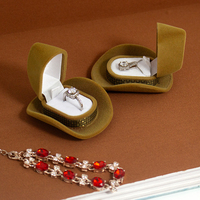 Boîte à bijoux en forme de chapeau de cowboy occidental personnalisée en gros, boîte cadeau moderne élégante haut de gamme pour bague, collier, pendentif, style occidental