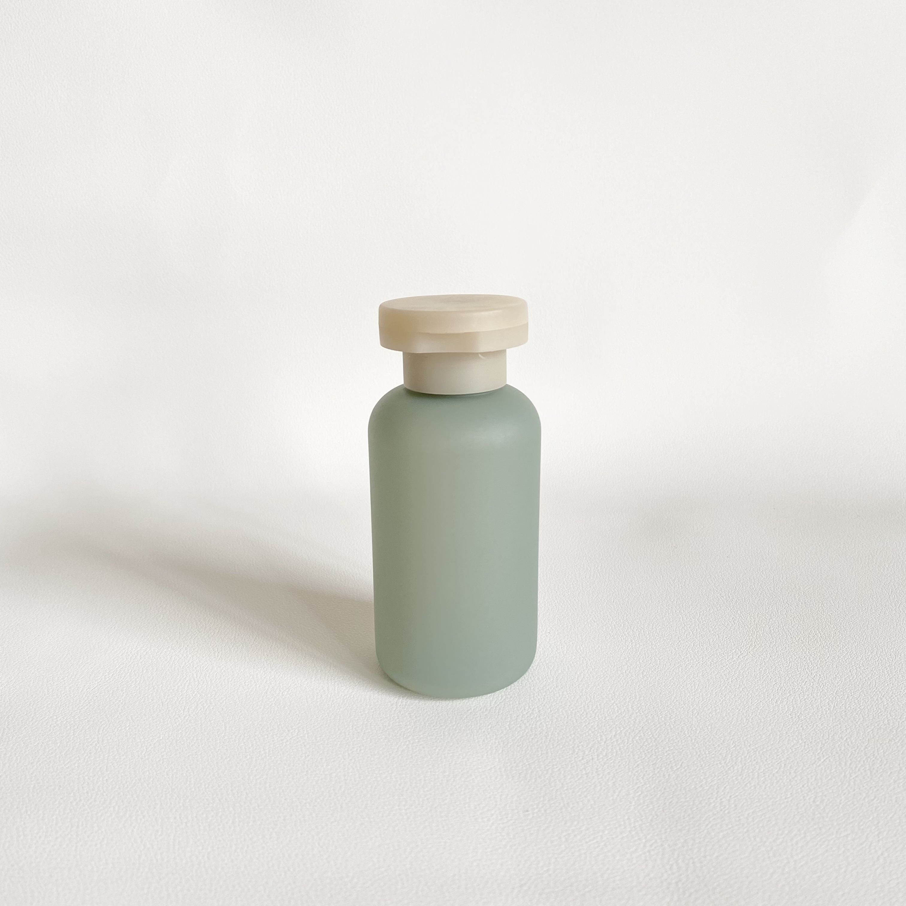 สีเขียวเข้ม