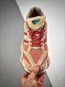 รองเท้ากีฬาพื้นหนา รุ่นใหม่สุดหรู ขายส่ง รุ่น 9060 สไตล์ลำลอง เดินสบาย พื้นนุ่ม ซับแรงกระแทก ใส่สบาย - Product Image 6