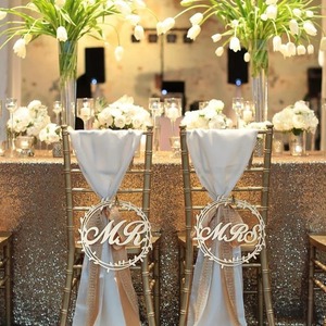 Pendentif créatif en bois en forme de lettre pour dossier de chaise de mariage, en stock, pour décorations de chaises de cérémonie de mariage pour mari et femme - Product Image 1