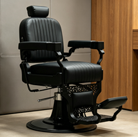 Fauteuil de barbier vintage en cuir cousu avec cadre noir mat, fauteuil de salon hydraulique pour usage professionnel en salon de coiffure
