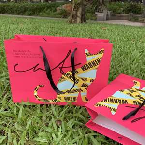 Bolsa de Papel Ecológica Personalizada con Impresión de Cinta de Seda, Resistente a la Humedad, Reutilizable, para Compras, Pasteles, Vino, con Logotipo - Product Image 5