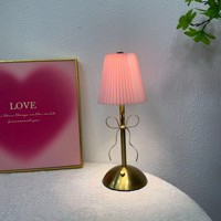 Lampe de table LED vintage rechargeable sans fil avec couvercle en tissu, motif nœud romantique pour décoration créative d'hôtel ou de maison