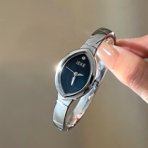 Reloj de Cuarzo Vintage con Brazalete de Hoja de Sauce, Exquisito, Elegante, Moderno y de Alta Gama, Estilo Tradicional Chino - Product Image 5