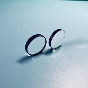 Lente Óptica Plano Convexa de Vidrio con Recubrimiento AR y Pintura Negra en Superficie Mate - Product Image 4