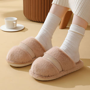 Pantoufles légères et douces personnalisées à marque privée, avec nœud en dentelle, antidérapantes, logo brodé, pour la maison, hiver et printemps - Product Image 2