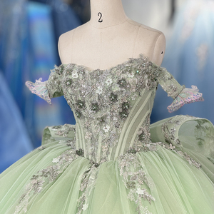 6946 Precioso Vestido de Quinceañera Verde con Escote Corazón, Lazo Grande, Cuentas y Apliques de Cristal, Cintura Natural, Silueta de Vestido de Gala - Product Image 5