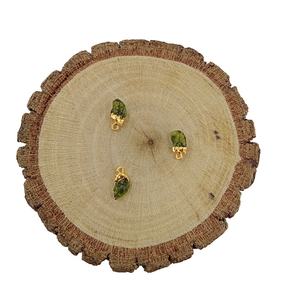 Colgante galvanizado de oro sin procesar, moldavita - Product Image 3