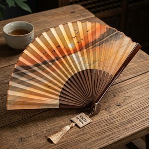 Éventail pliant en bambou de 33 cm, motif artistique Coucher de soleil, fait main, éventail à claquettes, paysage doré, souvenir cadeau - Product Image 2