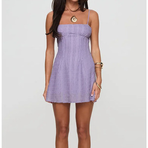 Vestido plisado fruncido para mujer, vestido con tirantes finos y escote sin tirantes para mujer - Product Image 2