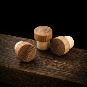 <span class=keywords><strong>Bouchon</strong></span> de verre à <span class=keywords><strong>vin</strong></span> réutilisable en forme de T en bois de hêtre avec logo personnalisé en liège durable pour bouteille et <span class=keywords><strong>carafe</strong></span> - Product Image 2