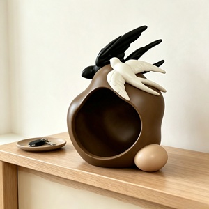 Sculpture en résine artisanale BZY, nid d'<span class=keywords><strong>oiseau</strong></span> abstrait, finition mate, hirondelles, décoration de bureau à domicile, vente en gros B2B, directement de l'usine - Product Image 3