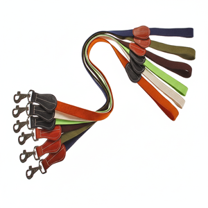 Laisse de chien en cuir de luxe personnalisée à motif imprimé solide petite laisse rembourrée pour animaux de compagnie décoration en dentelle pour l'entraînement à la marche en plein air - Product Image 1