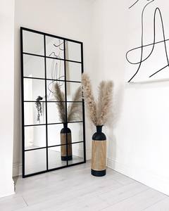 Scandinavische geruite decoratieve spiegel, milieuvriendelijk, handgemaakt metalen frame, spiegel in volle lengte voor vloer/wand, voor een modern huis - Product Image 1