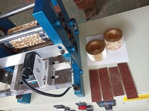 Machine à embosser hydraulique électrique pour la fabrication de ceintures en cuir - Product Image 2