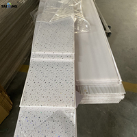 Panneau de Plafond et Mural en PVC de Bonne Qualité, Étanche et Ignifuge, Panneau PVC Guangzhou