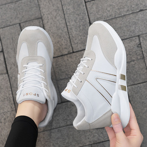 Xuanhui En gros Baskets décontractées à lacets pour femmes, en daim blanc et gris, avec plateforme compensée discrète de 7 cm, pour la marche - Product Image 2