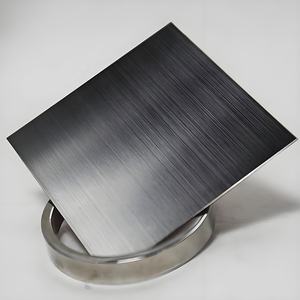 Yüksek kalite fabrika işlenmiş 300 serisi siyah titanyum <span class=keywords><strong>304</strong></span> SS paslanmaz çelik fırçalanmış kaplama bükme kesme kaynak mevcut - Product Image 3