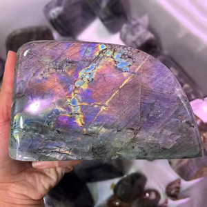 Vente en gros de pierre naturelle de palmier en cristal de <span class=keywords><strong>Labrador</strong></span> rose violet pierre de Labradorite violette brute Feng Shui pour décoration - Product Image 5
