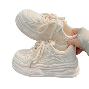 Zapatillas Deportivas Blancas para Mujer, Primavera-Verano 2025, Nuevas, Modernas, Casuales, de Malla Transpirable, Planas, con Parte Delantera de Cuero Sintético - Product Image 1
