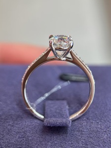 Bague de mariage pour femme en platine PT950 avec diamant de laboratoire blanc VVS2 de 1 carat serti sur 4 griffes - Product Image 3
