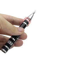 Tournevis de poche multifonction 8-en-1 avec finition chromée, tête de couteau en acier au chrome-vanadium, style stylo, 8 embouts