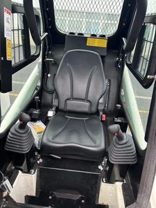 รถตักล้อยางรุ่นใหม่ Lonking LG303 ขนาด 3 ตัน เครื่องยนต์ดีเซล/เบนซิน สำหรับใช้ในบ้านและสวน พร้อมหัวต่อแบบ Quick Coupler และบุ้งกี๋ ยี่ห้อ Yanmar - Product Image 5