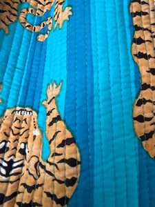 Bolso de Mano Acolchado de Algodón, Diseño Artesanal Indio, Tela Estampada a Mano, Acolchado Suave, Amplio, para Viajes, Compras, Bolso de Hombro - Product Image 4