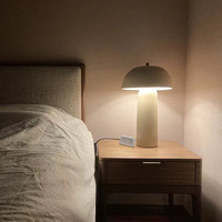 Lampe de table en céramique moderne de style discret, alimentée par courant alternatif, LED, écologique, blanc chaud, pour la décoration de la chambre à coucher