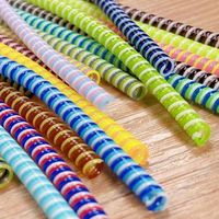 Protecteur de câble USB spiralé en TPU coloré, petit et promotionnel, pour la vente en gros