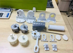 Persianas Exteriores Impermeables con Manivela Manual y Cable Guía - Product Image 5