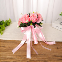 Bouquet de Mariage Créatif Style Occidental pour Demoiselles d'Honneur – Bouquet de Roses Artificielles de Couleurs Variées – Nouveau Petit Bouquet de Mariée Forestier