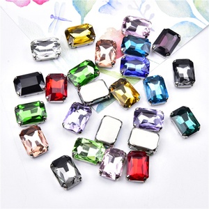 Strass di cristallo rettangolare <span class=keywords><strong>con</strong></span> artiglio d'argento impostazione 4 fori cucire su <span class=keywords><strong>pietra</strong></span> per scarpe da vestiti borse accessori - Product Image 1