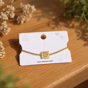 Bracciale in Acciaio Inossidabile con Targhetta a Lettera W 12x14cm, Gioiello di Moda con Ciondolo - Product Image 2