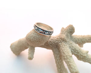 Anillos Minimalistas de Plata de Ley 925 con Engaste de Bisel, Hechos a Mano y Personalizados, Estilo Bohemia, para Mujeres y Chicas, Joyería para Fiestas y Bodas - Product Image 1