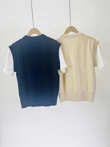 2025 donna elegante stile francese <span class=keywords><strong>maglia</strong></span> a maniche corte con <span class=keywords><strong>scollo</strong></span> a V nuovo arrivo collezione primavera estate maglione nero bianco a contrasto - Product Image 5