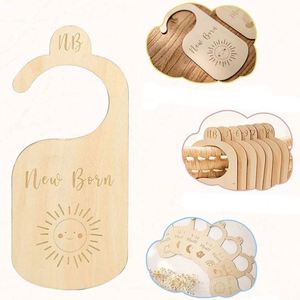 Etiqueta colgante de madera ecológica grabada al por mayor para divisor de armario de bebé, tarjeta de hito para recién nacido, para ropa de bebé personalizable - Product Image 2