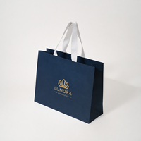 Sac Cadeau Personnalisé de Luxe Bleu Marine Élégant en Papier d'Art avec Estampage à Chaud Doré pour Boutiques de Vêtements et Détaillants