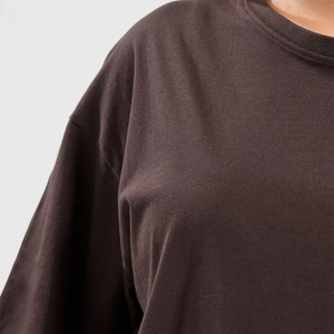 Oversized Boxy Fit <b>T</b> Shirt Breathable Premium Quality Women Solid Color Custom Made <b>T</b> shirt OEM Oversized Heavyweight <b>T</b>-Shirt - Product Image 3