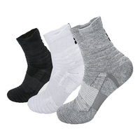 Chaussettes de sport de compression personnalisées avec logo pour hommes, idéales pour le cyclisme et la course en extérieur – Vente en gros