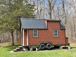 Cedar Tiny House on Wheels (23') — Full-Time Living, TitleFREE SHIPPING TO ALL - Product Image 5