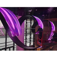 Panneau LED flexible à jointure courbée, écran LED pliable pour la publicité dans les transports publics et les métros