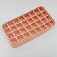 Bac à glaçons en silicone Refine Factory avec couvercle et récipient en plastique Bac à glaçons empilable avec kits de seau à glace de stockage