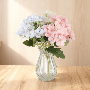 Bouquet d'hortensias artificiels en soie, fleurs roses, blanches et bleu clair, style campagnard, arrangement floral décoratif pour la maison et le jardin - Product Image 3