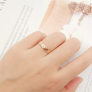 Elegante anello amante in oro massiccio 18 carati gioielli raffinati anello in oro rosa 18 carati con diamanti naturali anello da sposa