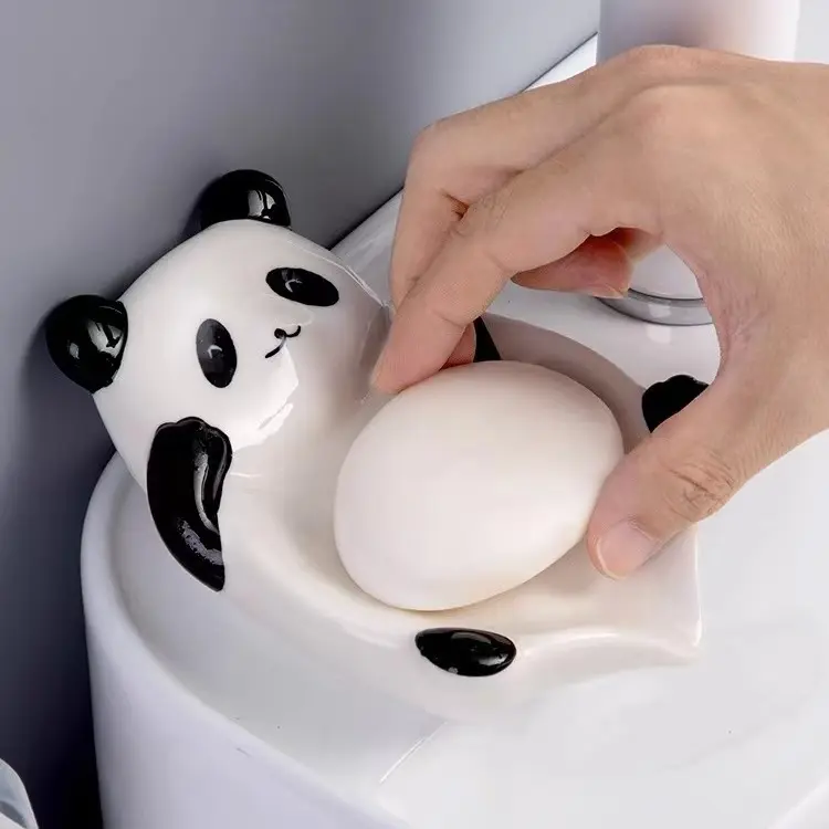 घर के बाथरूम की सजावट के लिए कस्टम लोगो थोक रचनात्मक पांडा आकार सिरेमिक साबुन डिश बॉक्स