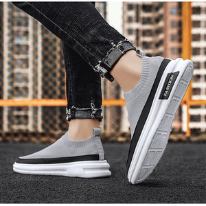 Zapatillas deportivas personalizadas con logo para hombre, transpirables, sin cordones, antiolor, al por mayor, con boca de calcetín, antideslizantes, para caminar y ir al trabajo. - Product Image 4