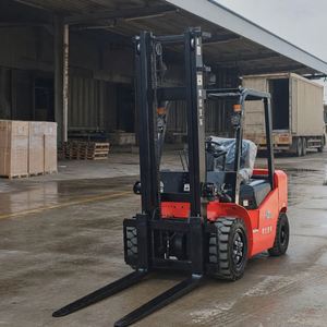 Chariot élévateur à batterie SAFER 2 tonnes avec système de freinage ergonomique pour le transport et la manutention de palettes, roues non marquantes - Product Image 1