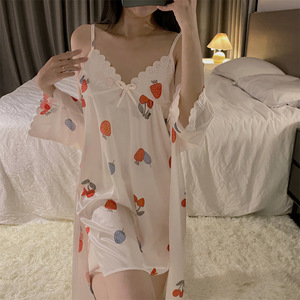 Atacado feminino cetim pijama <span class=keywords><strong>set</strong></span> 2 peça sleepwear floral impressão cami pijama <span class=keywords><strong>set</strong></span> com robe camisola das mulheres - Product Image 1